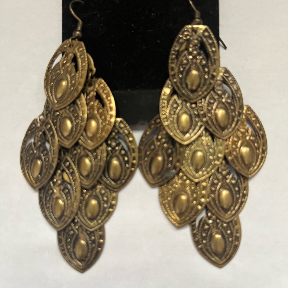 Elegant Gold Dangle Earrings